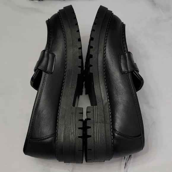 POP Women's 9M Hanson Black Moc Loafers Slip On Sleek - Picture 3 of 9